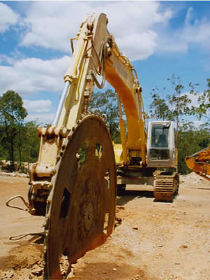 礦山開(kāi)采實(shí)圖 走進(jìn)深圳市希利頓砂巖實(shí)業(yè)的源頭與工藝展示