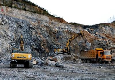 峽谷常青松，演繹經(jīng)久情——小松挖掘機(jī)十余載礦山征戰(zhàn)記